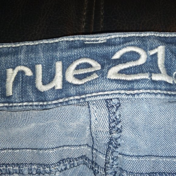 Rue 21 Jean shorts - Picture 3 of 3